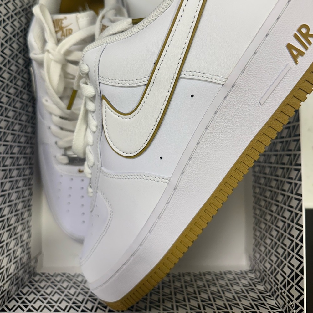 Men’s Nike Air Force 1 ‘07 Sneaker - Picture 3 of 7